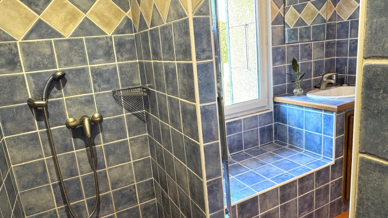 Photo of Bathroom in Villedieu