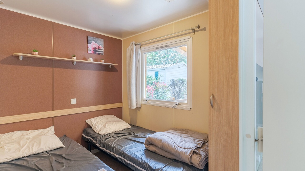 Photo of Bedroom in La Roque-d'Antheron