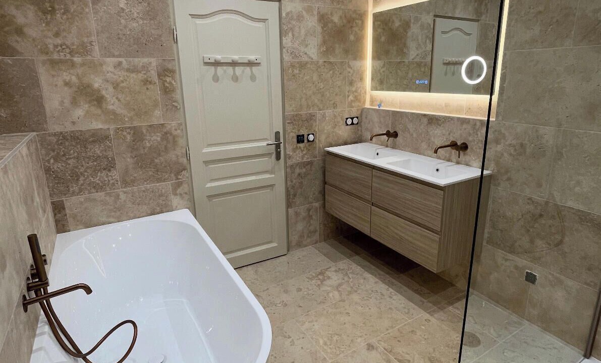 Photo of Bathroom in Pegomas