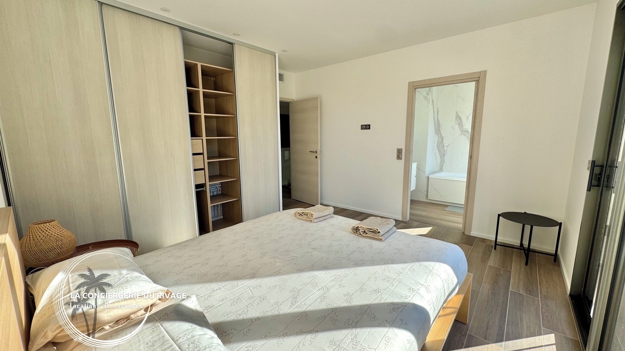 Photo of Bedroom in Carqueiranne