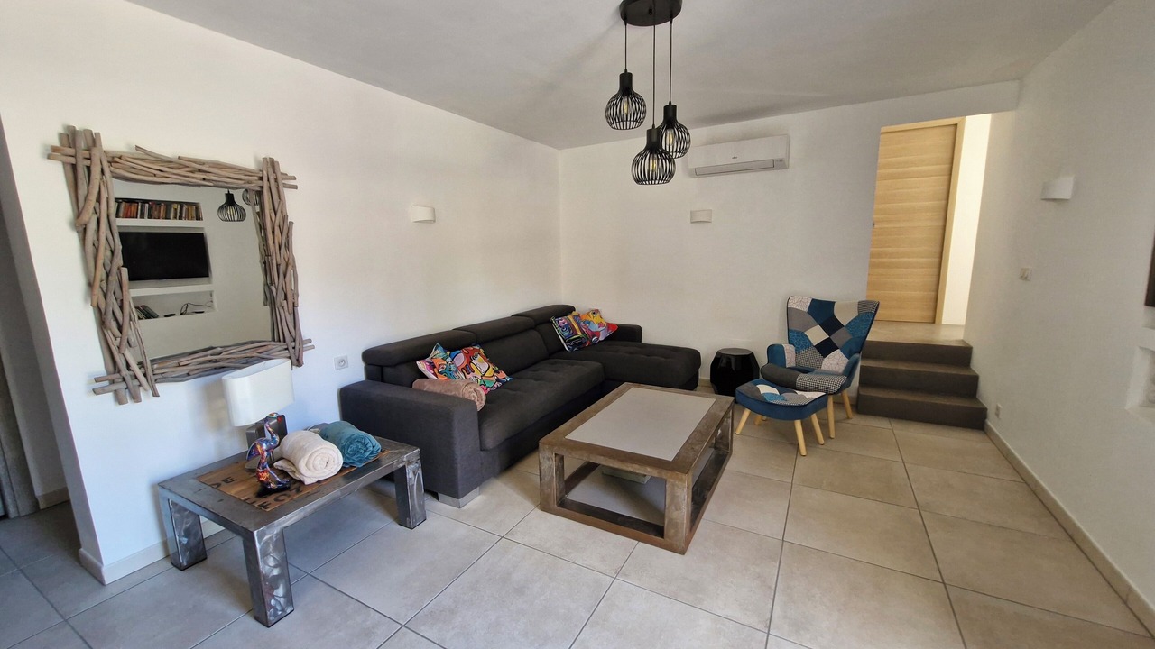 Photo of Livingroom in Aureille