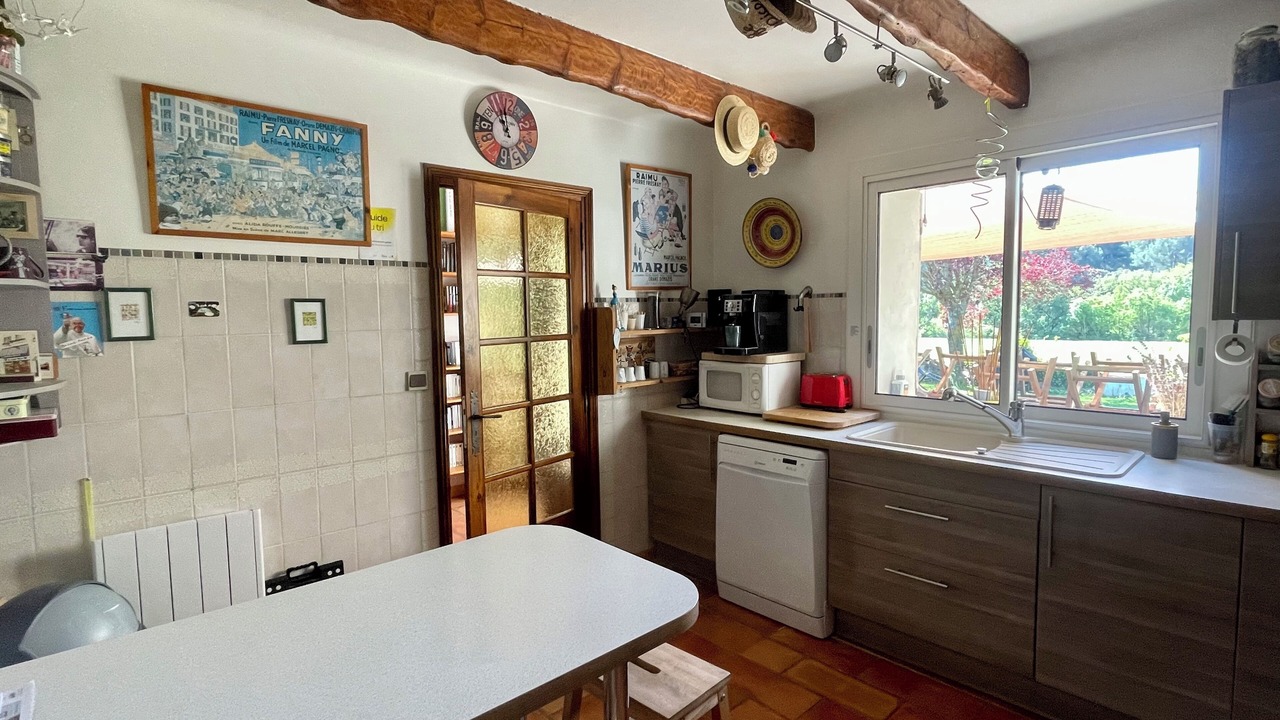 Photo of Kitchen in Lambesc