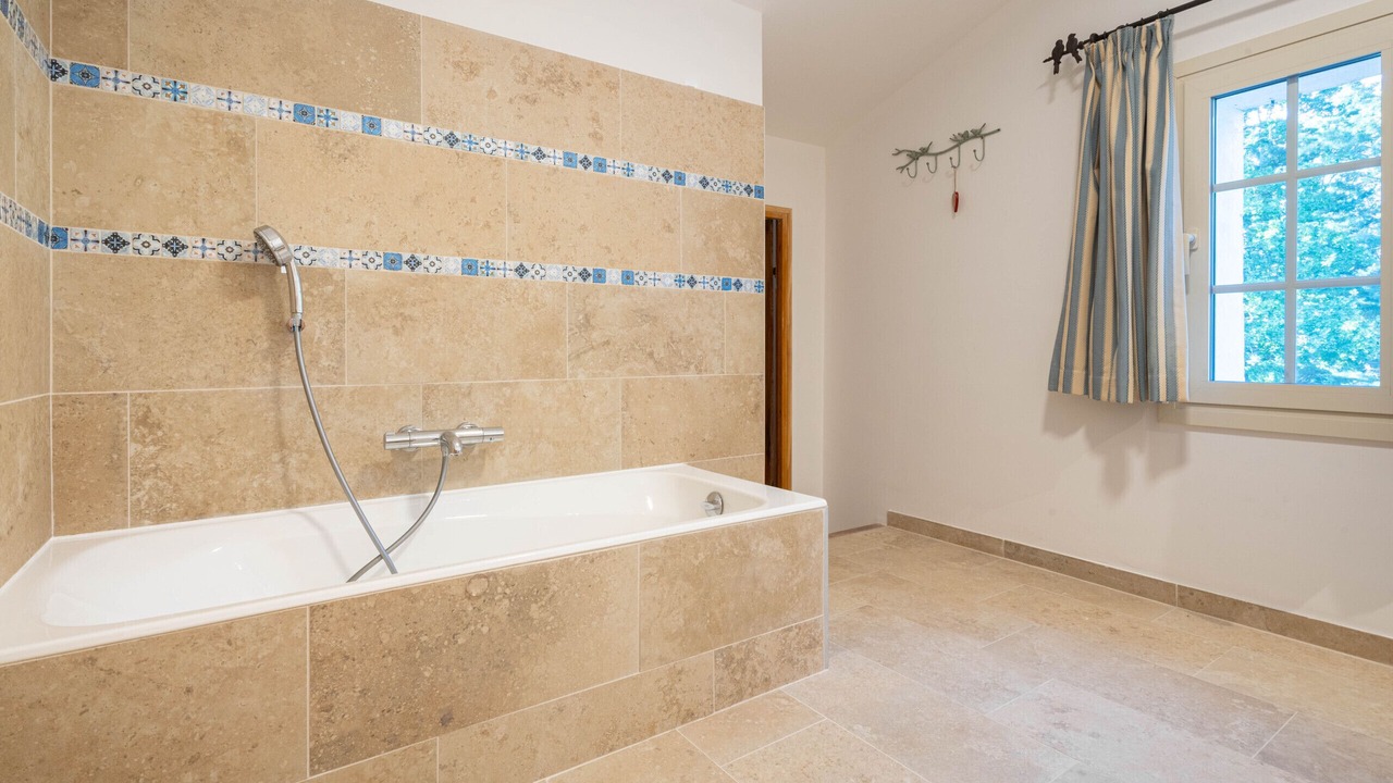 Photo of Bathroom in Roussillon