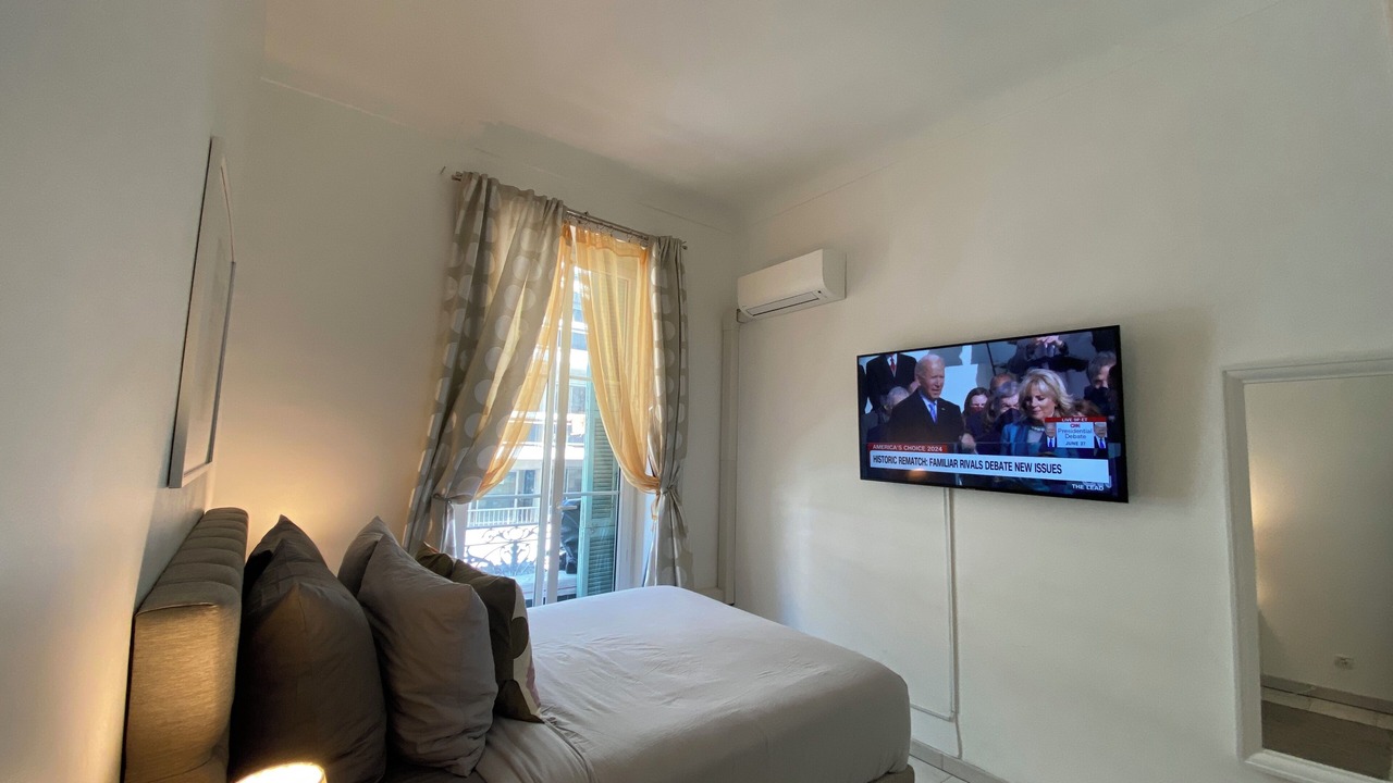 Photo of Bedroom in Jean-Medecin