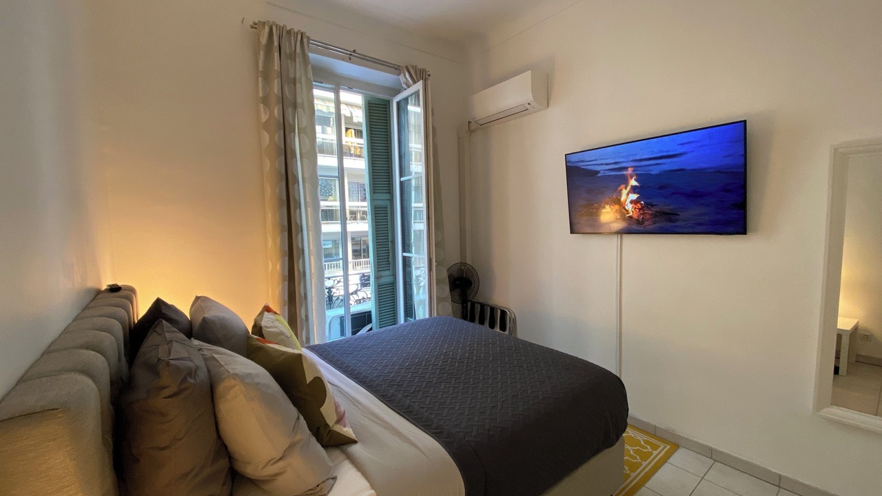 Photo of Bedroom in Jean-Medecin