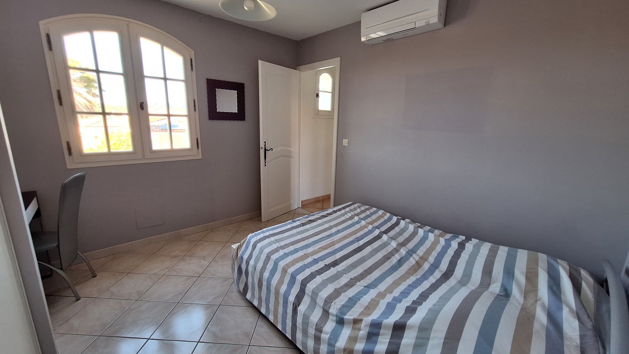 Photo of Bedroom in Six-Fours-les-Plages
