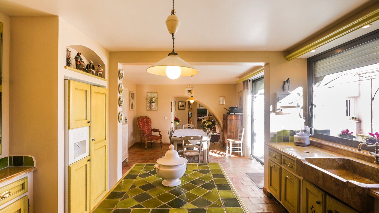 Photo of Kitchen in Menerbes