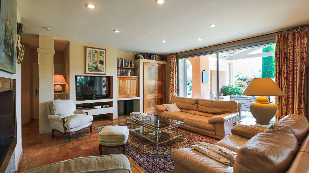 Photo of Livingroom in Menerbes