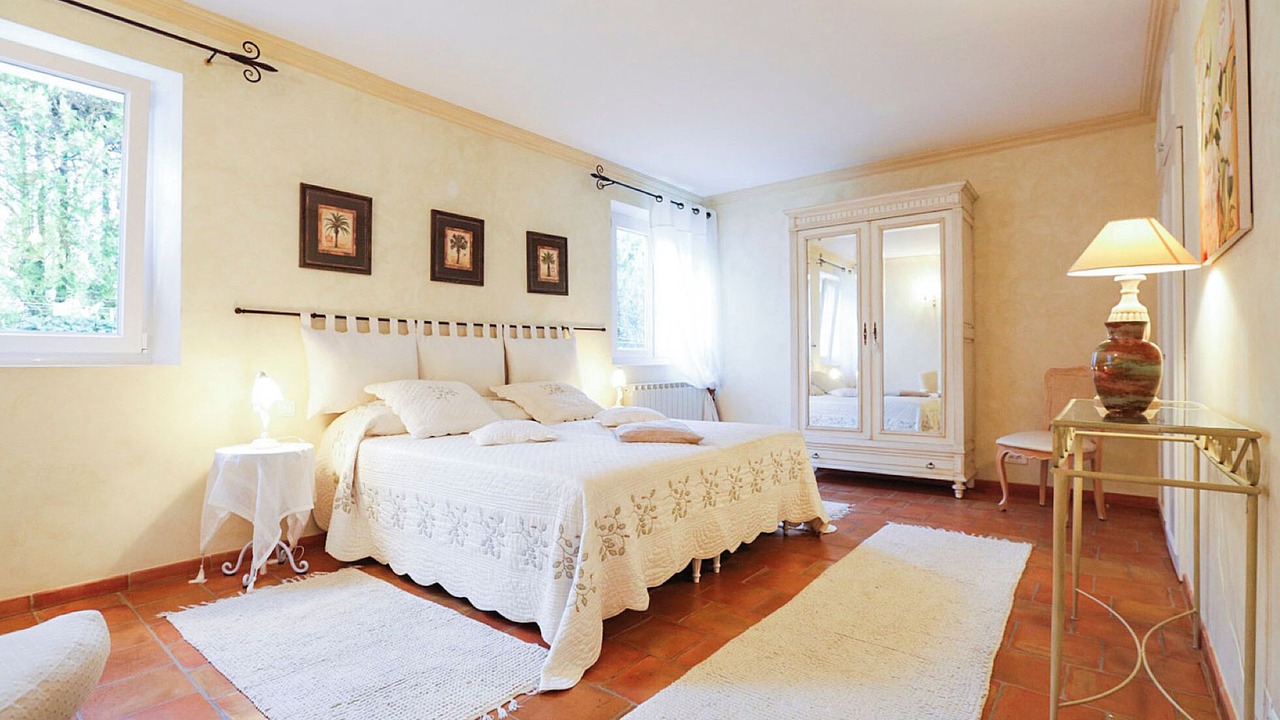 Photo of Bedroom in Menerbes