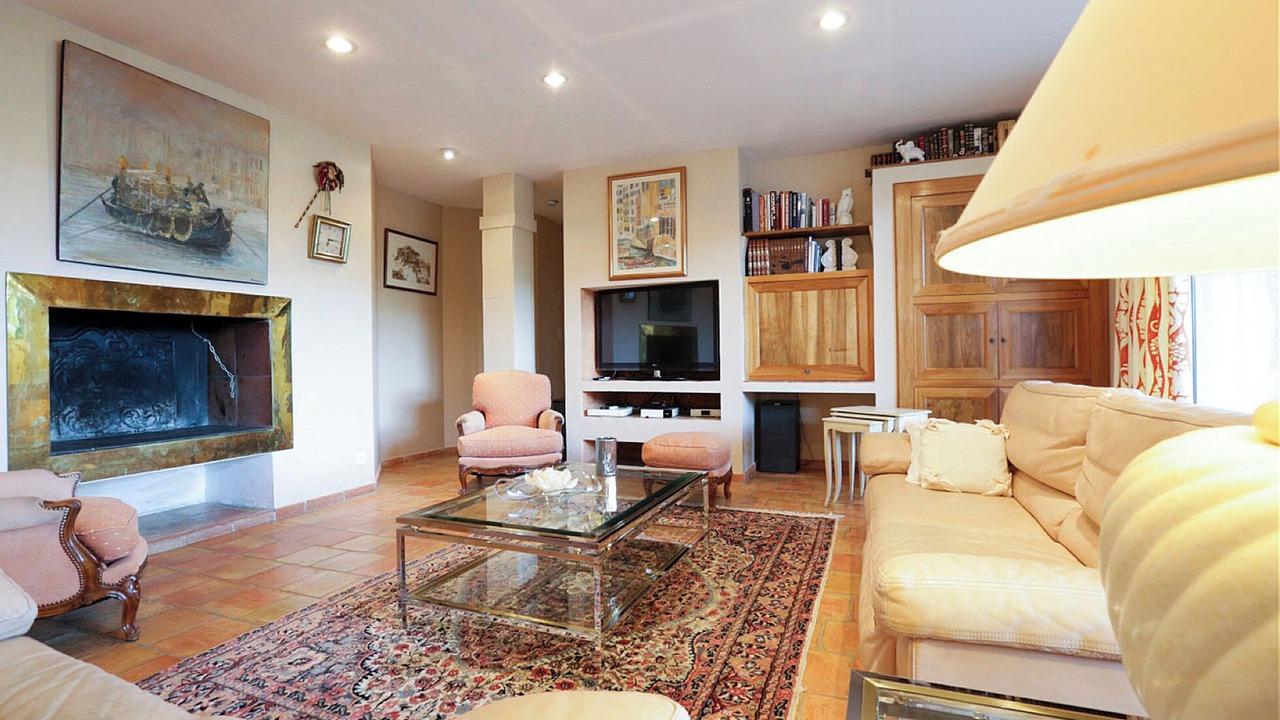 Photo of Livingroom in Menerbes