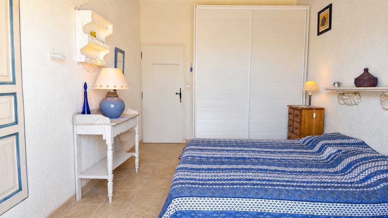 Photo of Bedroom in Pernes-les-Fontaines