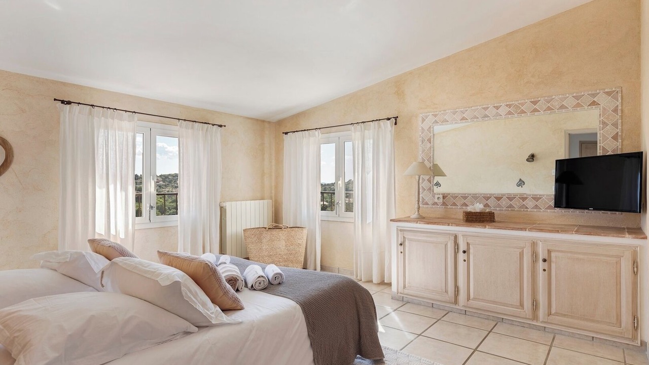 Photo of Bedroom in Valbonne