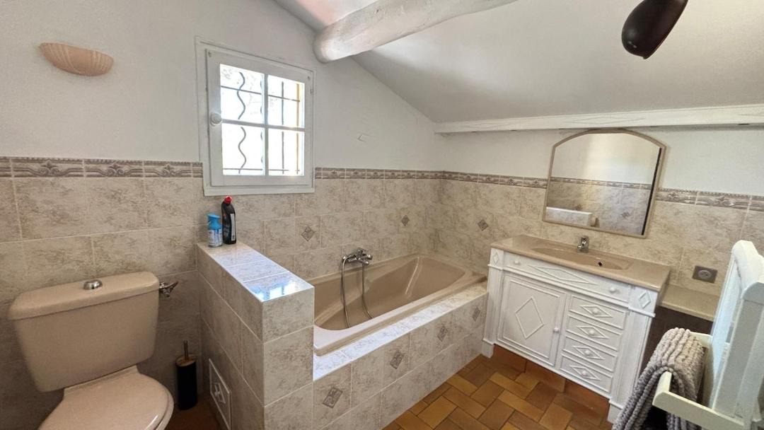 Photo of Bathroom in Crillon-le-Brave