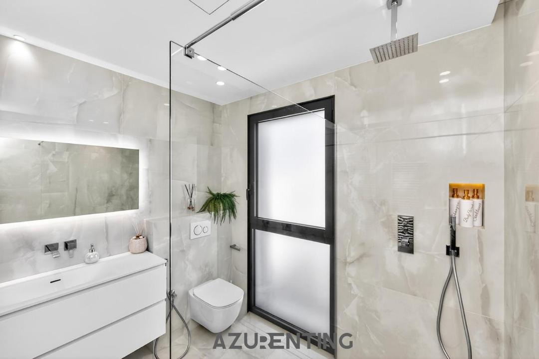 Photo of Bathroom in Le Cannet