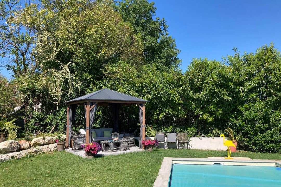 Photo of Others in Bouc-Bel-Air