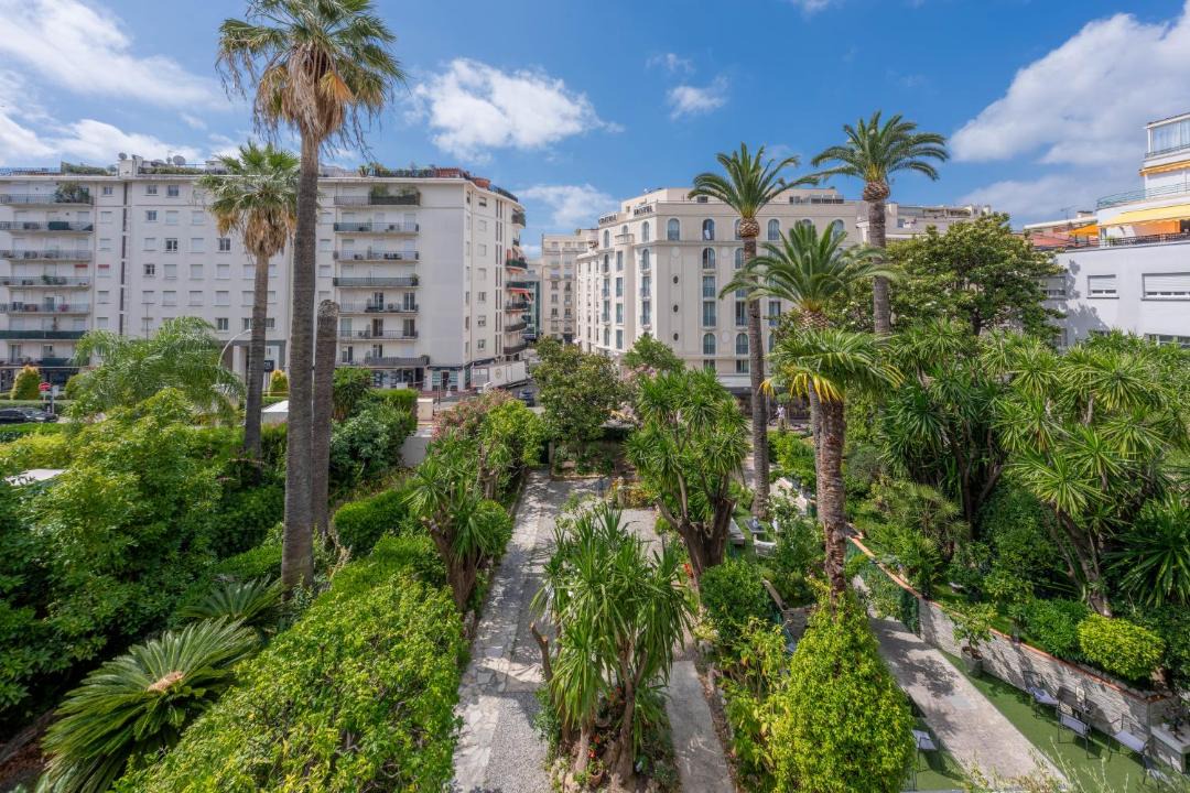 Photo of Others in Cannes City Centre