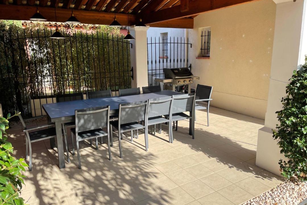 Photo of Patio Balcony in Pont Royal