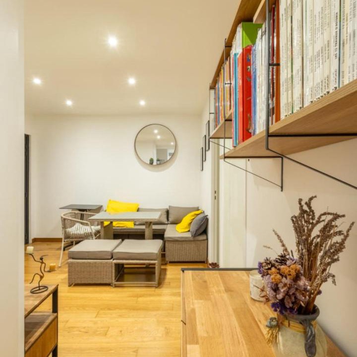 Photo of Livingroom in Prado-Perier