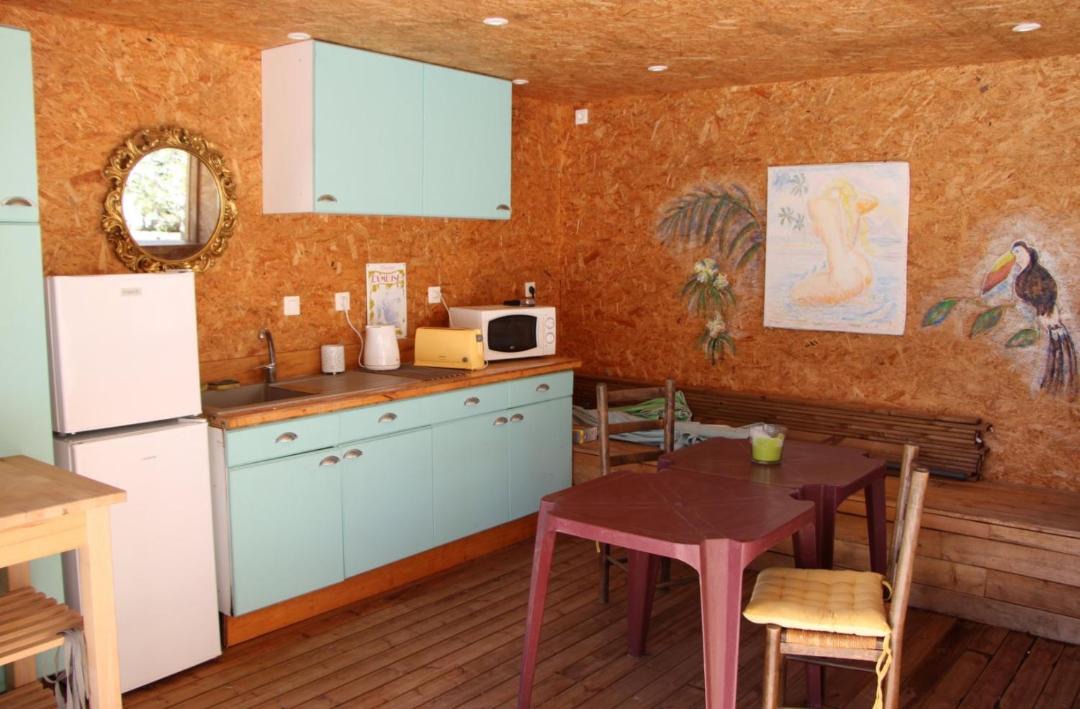 Photo of Kitchen in Saint-Paul-le-Jeune