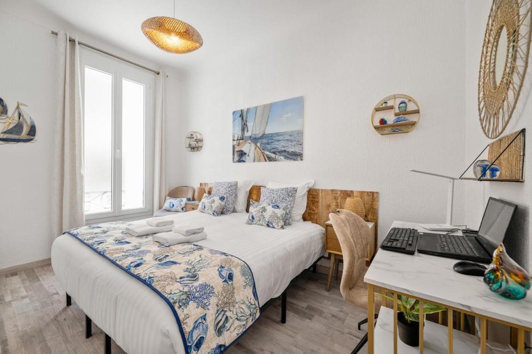 Photo of Bedroom in Beausoleil