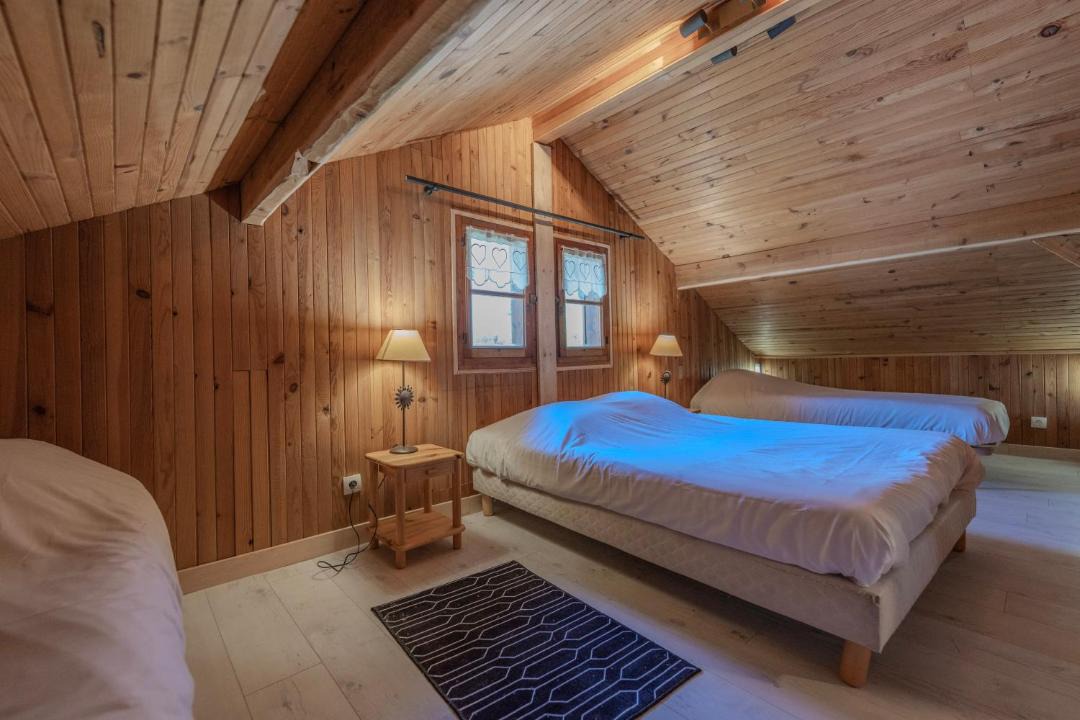 Photo of Bedroom in Le Bourg-d'Oisans