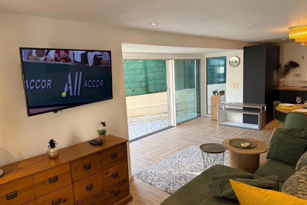 Photo of Livingroom in Prado - Republique