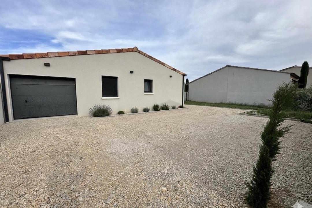 Photo of Others in Maillane