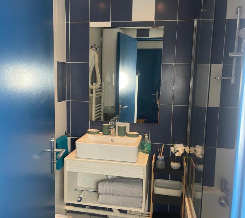 Photo of Bathroom in Arles