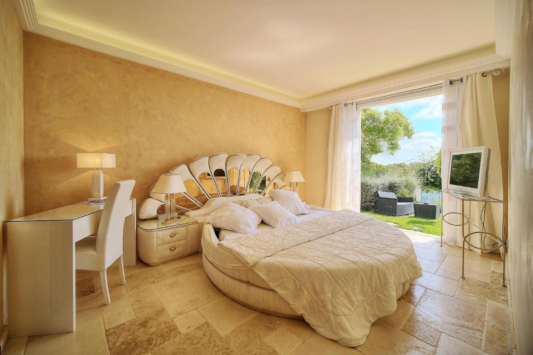 Photo of Bedroom in Mougins