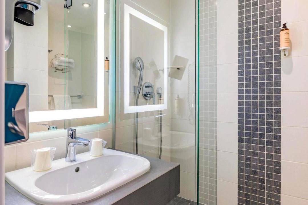 Photo of Bathroom in Vaulx-Milieu
