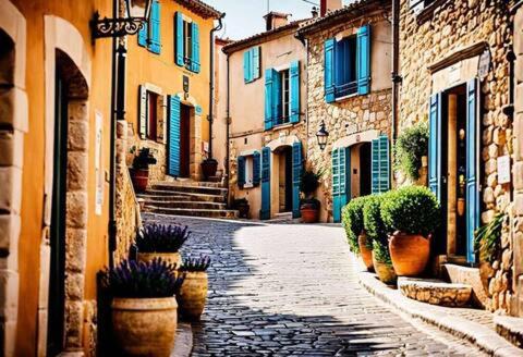 Photo of Others in Saint-Paul-Trois-Chateaux