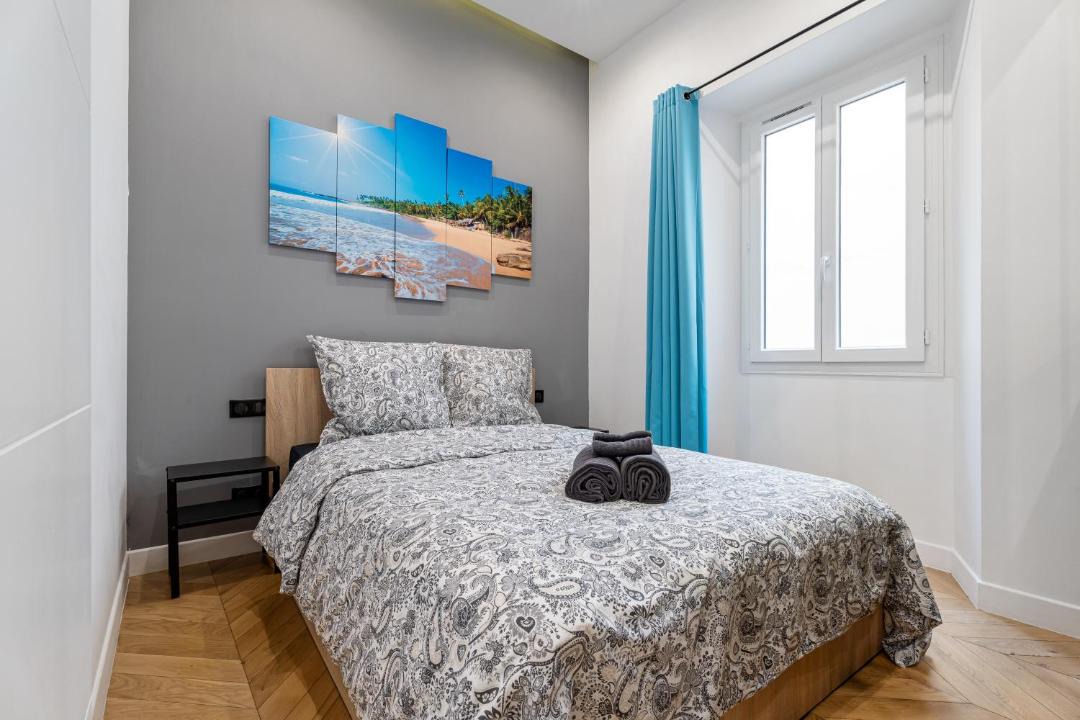 Photo of Bedroom in Jean-Medecin
