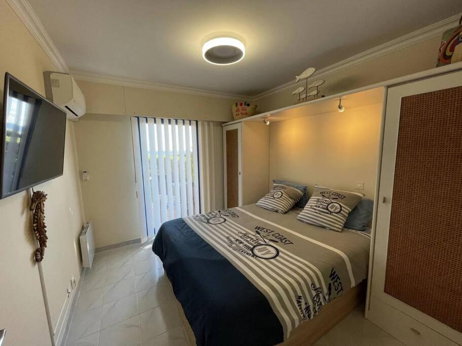 Photo of Bedroom in Le Trayas