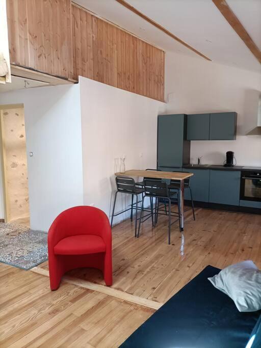Photo of Livingroom in Largentiere
