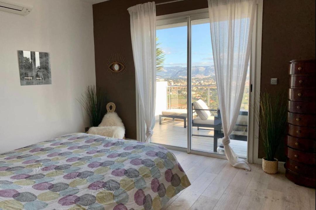 Photo of Bedroom in La Seyne-sur-Mer