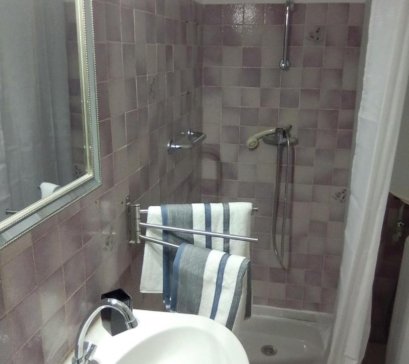 Photo of Bathroom in Sarrians