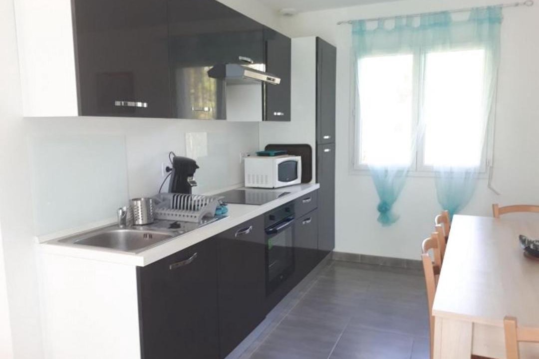 Photo of Kitchen in Saint-Paul-le-Jeune
