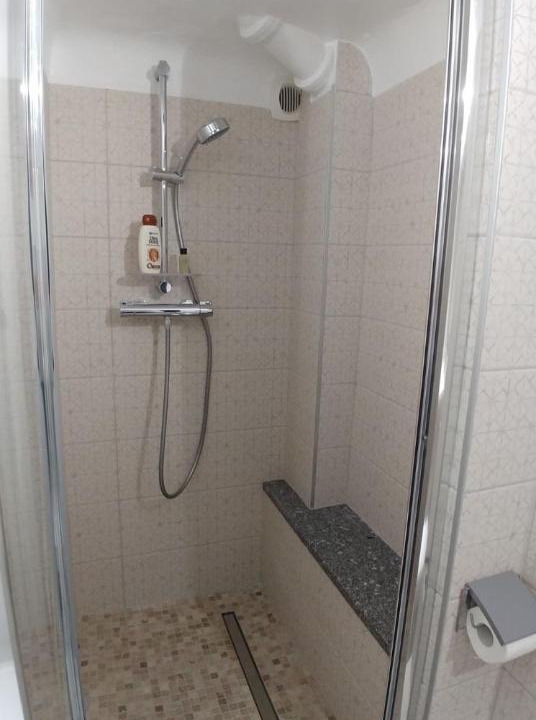 Photo of Bathroom in Vernier
