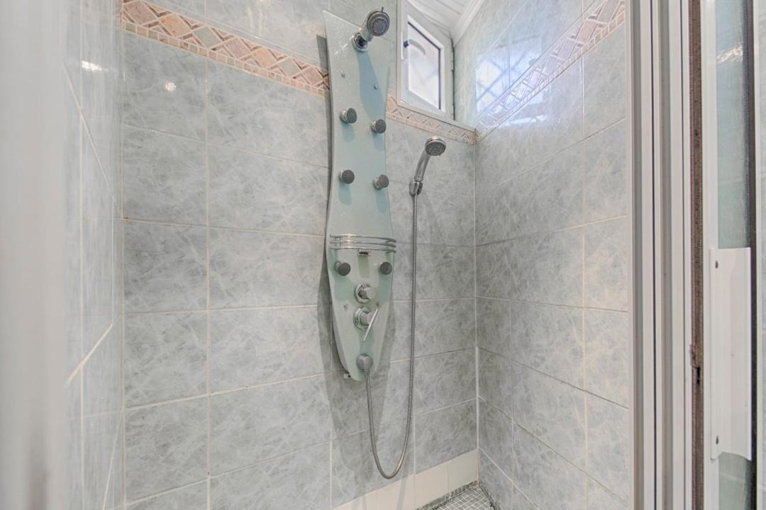 Photo of Bathroom in Vernier