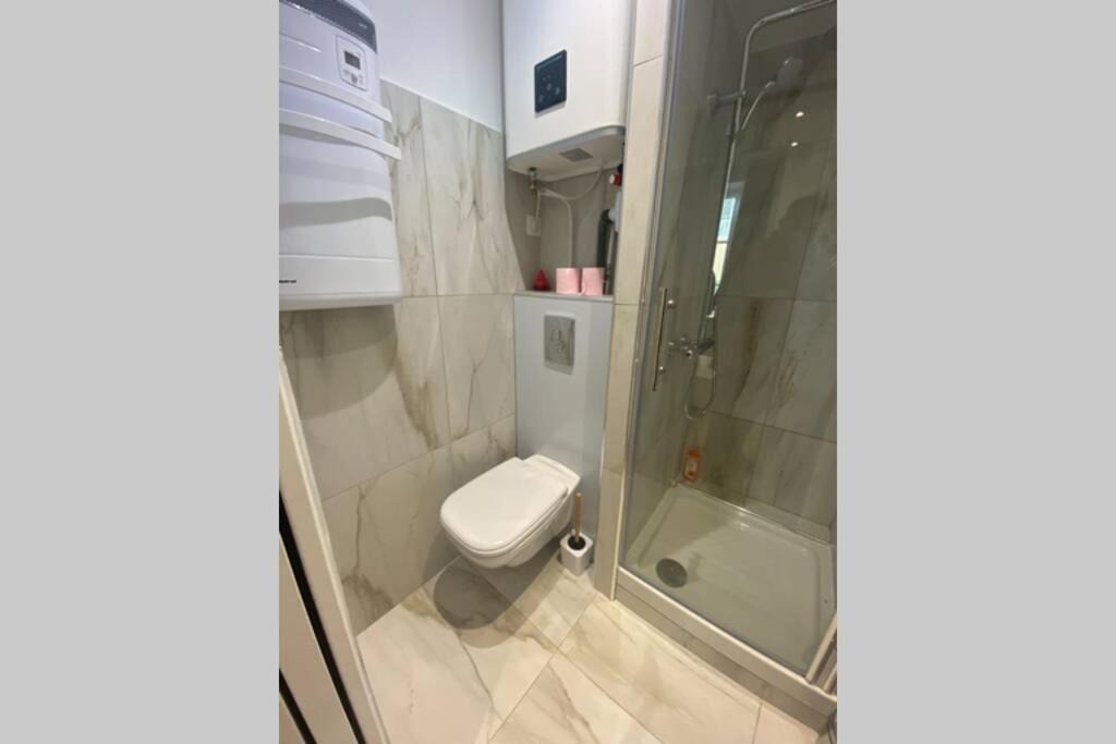 Photo of Bathroom in Vernier