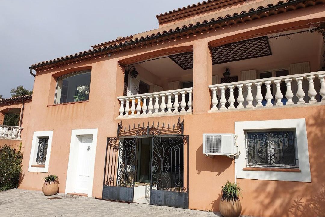 Photo of Buildings in Les Adrets-de-l'Esterel