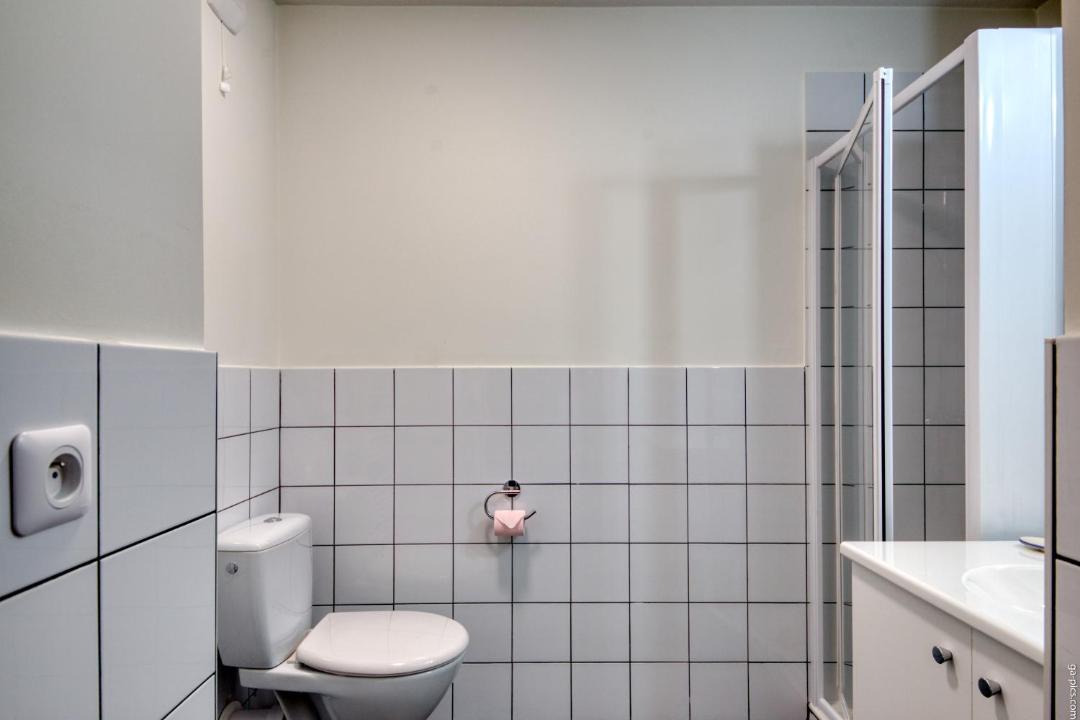Photo of Bathroom in Vernier