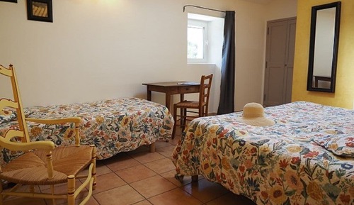 Standard Triple Room, Ensuite (Tournesol)