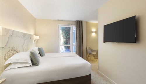 Superior Room, 1 Queen Bed, Non Smoking