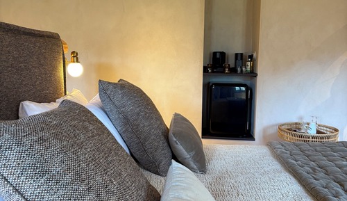 Room 1