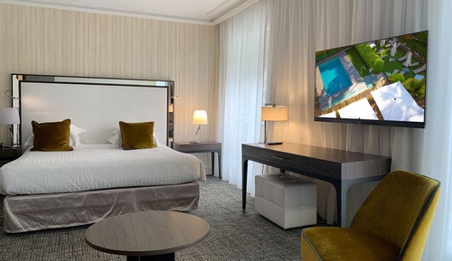Junior Suite (Garden and pool view)