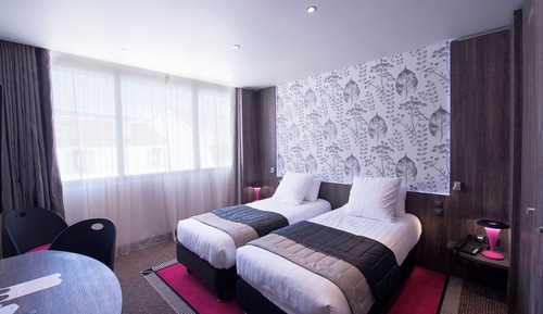 Superior Twin Room, City View