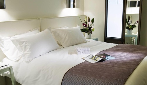 Classic Room, 1 King Bed