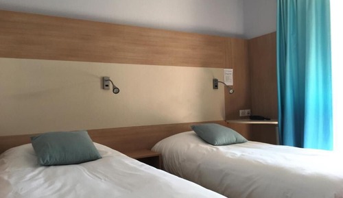 Petite Chambre, Lits Séparés