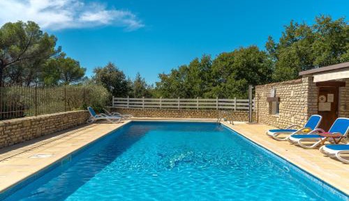 Villa with Garden View